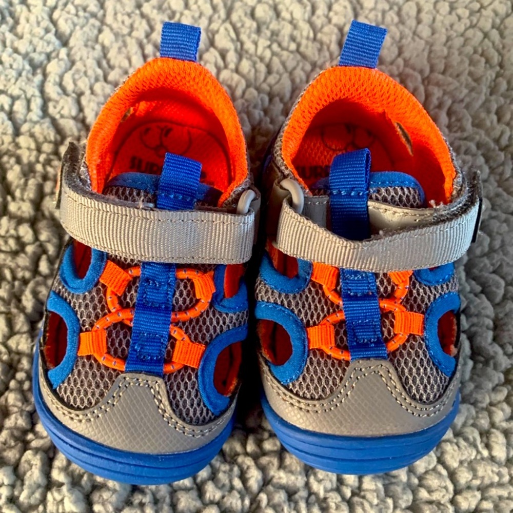Surprize by stride rite size 3M